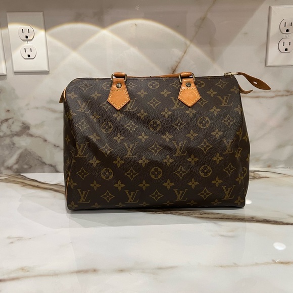 Vintage Louis Vuitton Speedy 30 with Dust Bag - Picture 5 of 10